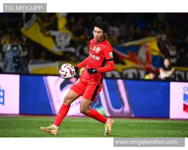 中国15号足球球员名单揭秘 聚焦新一代球员的崭露头角与未来潜力