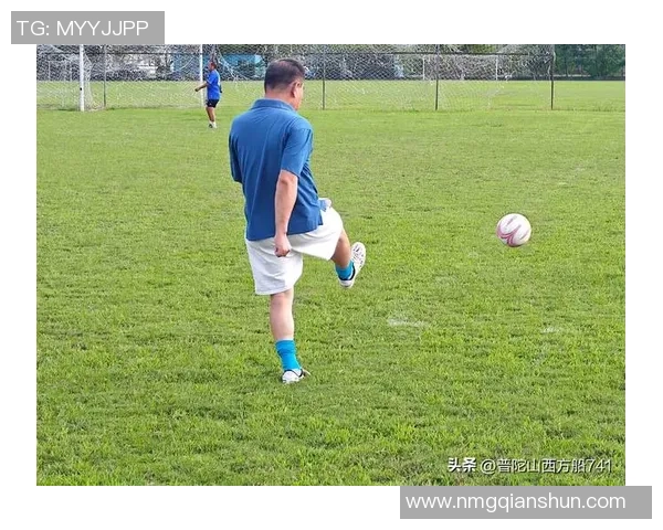 如何实现在足球场成功守护球星？