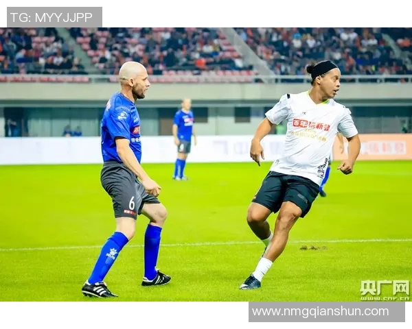 昔日绿茵传奇再现荣耀时刻足球球星经典回忆壁纸展示